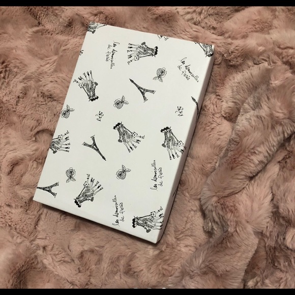 Paris Passport Case & zipped mini coin purse - Picture 3 of 3